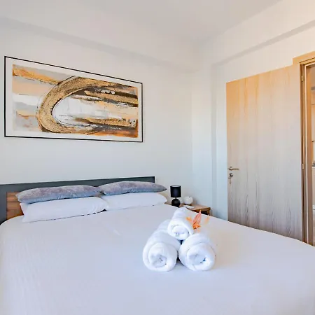 Telmar Sky View Apartament *